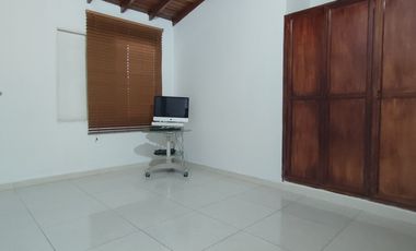 casa en venta en niza. Cod V30023