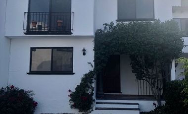 Se Renta Casa en Rinconada Arboledas, Bóveda Catalana, 3 Recamaras, Cto Servicio