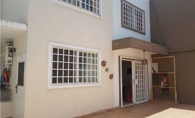 ALQUILER CASA PH EVEREST PASEO DEL NORTE
