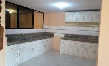 Venta de casa rentera en Otavalo en ciudadela Imbaya