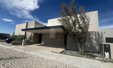 Casa en Renta en Lomas del Campanario Norte, Querétaro