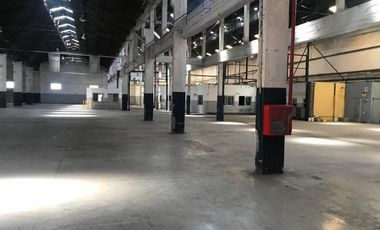 Deposito en Lanus  con oficinas