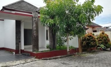 For sale house one gate system in Ungasan Bali