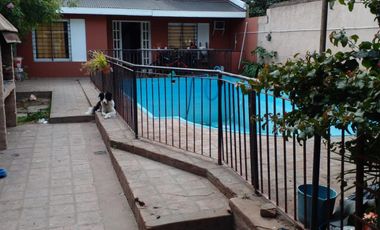 Casa de 3 AMBIENTES ubicada a 600 metros de la estación