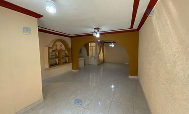 CASA EN VENTA EN FRACC. PRIVADO