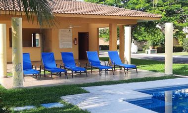 Casa de 3 recámaras en conjunto con alberca y control de acceso en Tampiquera