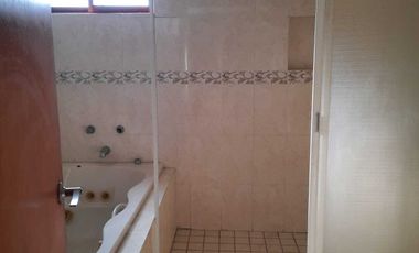 Casa de 3 recámaras en conjunto con alberca y control de acceso en Tampiquera