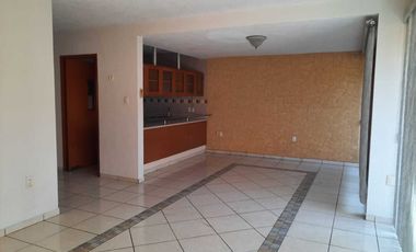 Casa de 3 recámaras en conjunto con alberca y control de acceso en Tampiquera