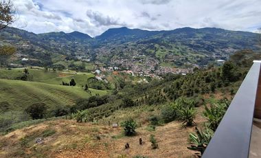 finca en arriendo en san cristobal. Cod A59754