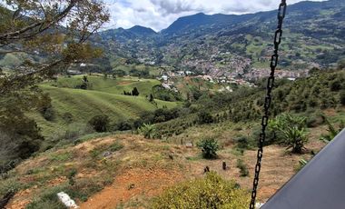 finca en arriendo en san cristobal. Cod A59754