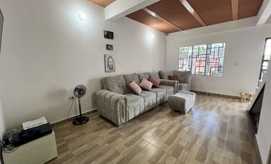 casa en venta en patios centro. Cod V4940