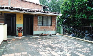 PR13410 Casa comercial para la venta en Manila, Poblado