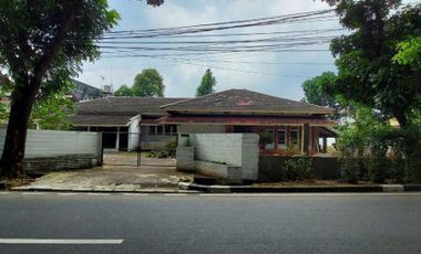 DIJUAL RUMAH di Jl. ADHYAKSA RAYA, LEBAK BULUS dkt TB SIMATUPANG