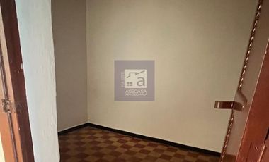 COD. 4154 - SE ARRIENDA CASA - BARRIO: LA UNIVERSIDAD