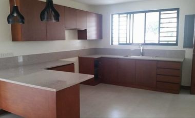 House and Lot for Rent with Three Bedrooms and Pool in Frie