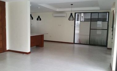 House and Lot for Rent with Three Bedrooms and Pool in Frie