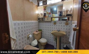 Casa de venta en Centro – código:17563