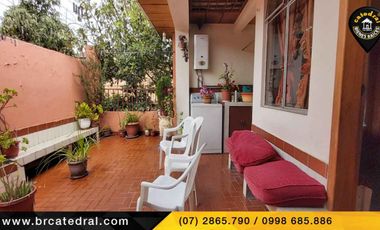 Casa de venta en Centro – código:17563