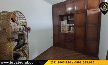 Casa de venta en Centro – código:17563