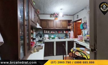 Casa de venta en Centro – código:17563