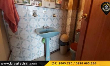 Casa de venta en Centro – código:17563