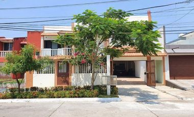 CASA EN COL PETROLERA CON 3 DEPARTAMENTOS ACCESO INDEPENDIENTE $4,650,000.00