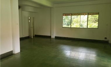 SE ALQUILA CASA 3 REC EN ALBROOK