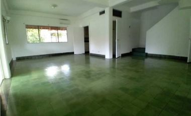 SE ALQUILA CASA 3 REC EN ALBROOK