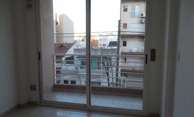 HERMOSO DPTO 2 AMBIENTES EN ZONA CHILAVERT