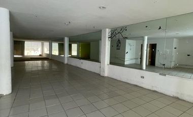 EDIFICIO EN VENTA EN TROJES DE SAN CRISTOBAL