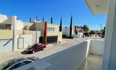 EDIFICIO EN VENTA EN TROJES DE SAN CRISTOBAL