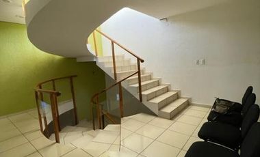 EDIFICIO EN VENTA EN TROJES DE SAN CRISTOBAL