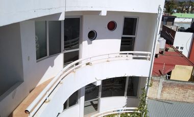 VENDO EDIFICIO EXCELENTE UBICACION FRACC TRINIDAD DE LAS HUERTAS