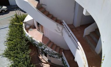 VENDO EDIFICIO EXCELENTE UBICACION FRACC TRINIDAD DE LAS HUERTAS