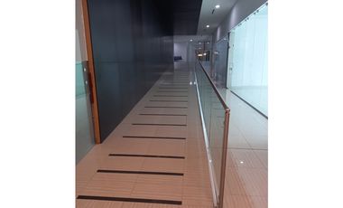 Se Alquilan 5 Oficinas Cinta Costera Amobladas desde 62 Mts $1,650,oo