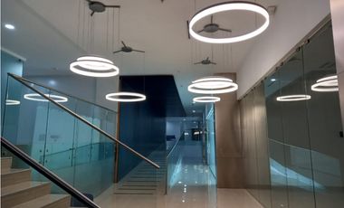 Se Alquilan 5 Oficinas Cinta Costera Amobladas desde 62 Mts $1,650,oo