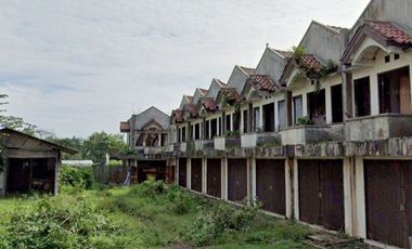 Ruko Kosong Strategis di Kawasan Sadamantra Kuningan