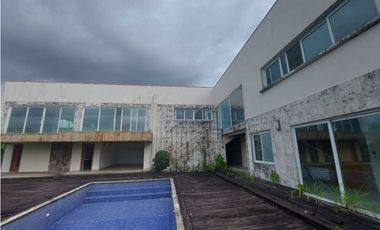 CASA EN VENTA DE OPORTUNIDAD  EN CLUB DE GOLF DE PANAMA