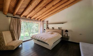 CASA EN VENTA DENTRO DE CLUB DE GOLF AVANDARO