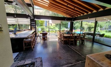CASA EN VENTA DENTRO DE CLUB DE GOLF AVANDARO