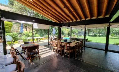 CASA EN VENTA DENTRO DE CLUB DE GOLF AVANDARO