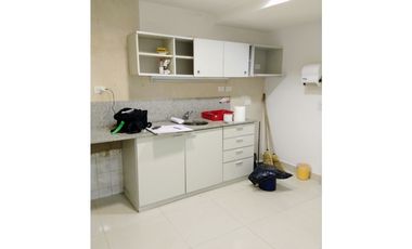 VENDO LOCAL COMERCIAL  8 x 32 PROYECTO EDIFICIO