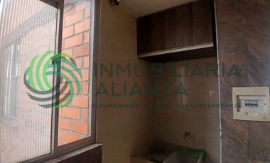 apartamento en arriendo en paseo del puente. Cod A17013
