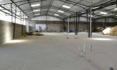 ARRIENDO BODEGA NORTE DE QUITO 2000M2 PARA MEDIANO IMPACTO