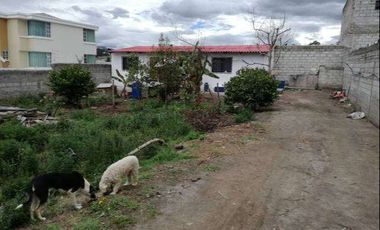 Venta de terreno con mediaguas en Otavalo en ciudadela Rumiñahui