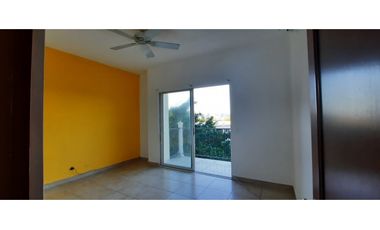 SE ALQUILA EXCLUSIVO APARTAMENTO EN AMADOR