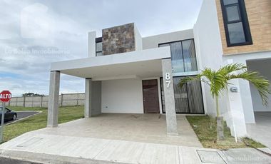 Casa - Fraccionamiento Lomas de la Rioja