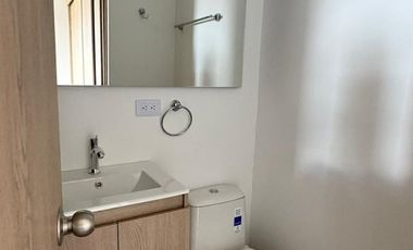 apartamento en arriendo en campo alegre. Cod A215393