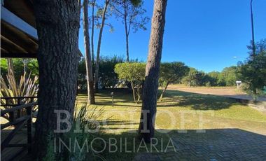 VENTA DE CASA EN BOULEVARD ICARO Y DE LAS NEREIDAS PINAMAR