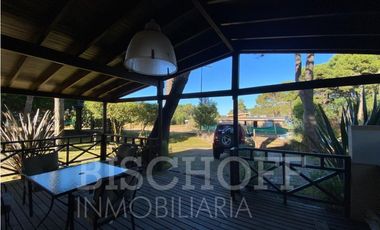 VENTA DE CASA EN BOULEVARD ICARO Y DE LAS NEREIDAS PINAMAR